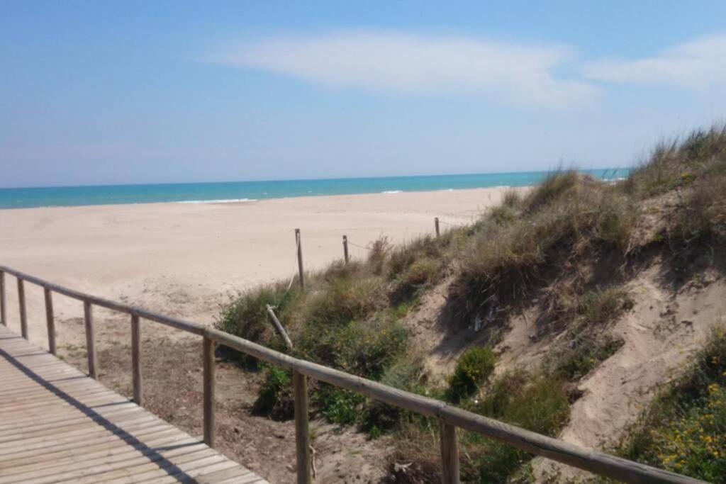 Uim Mediterraneo Poeta 1 Wifi Puerto de Sagunto Exterior photo